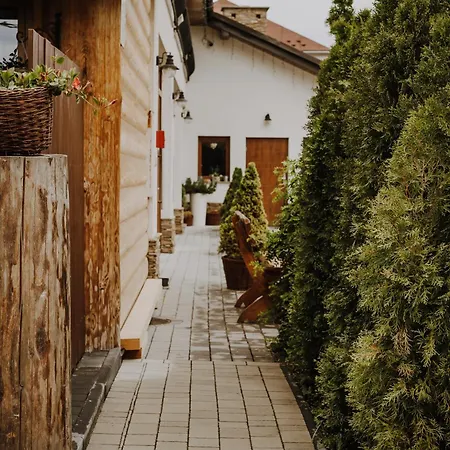 Nad Potokiem Проживание в семье Чарны-Дунаец