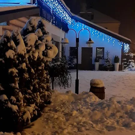 Nad Potokiem * Чарны-Дунаец